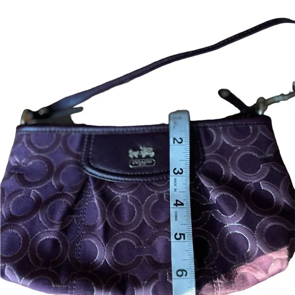 Coach Purple Wristlet EUC - Picture 7 of 8